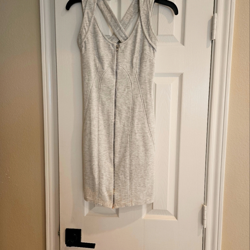 Light grey casual dress in size 0